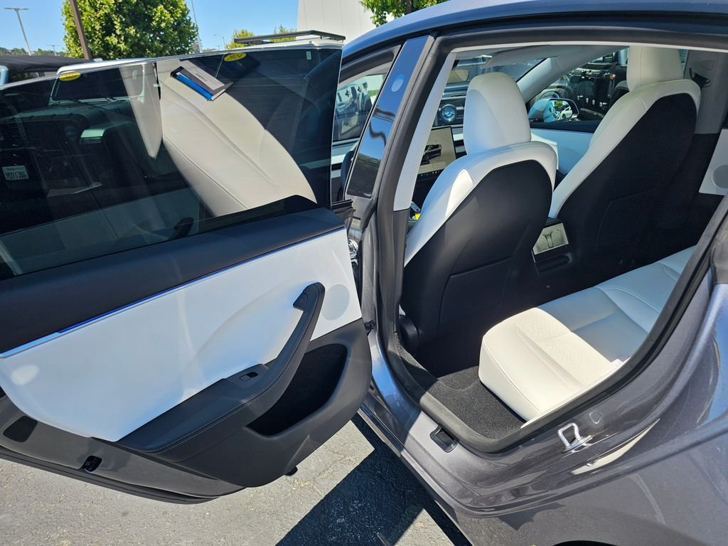 Used 2025 Silver Tesla Long Range image 10