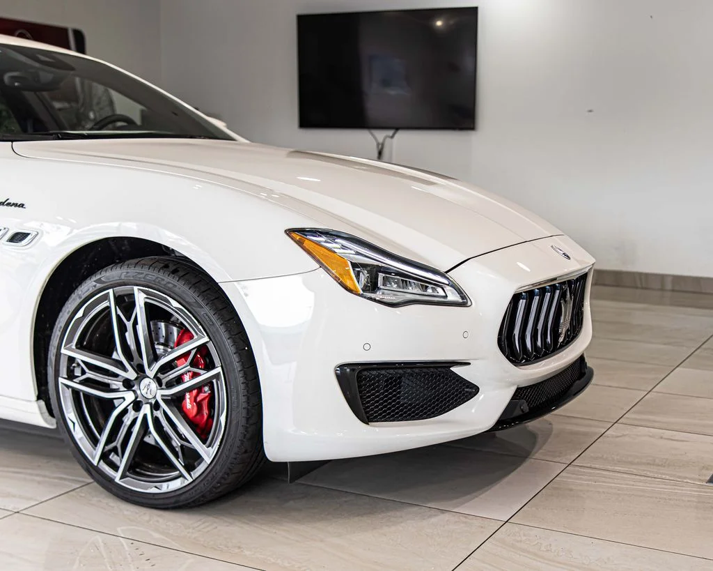 Used 2023 White Maserati Modena Q4 image 3