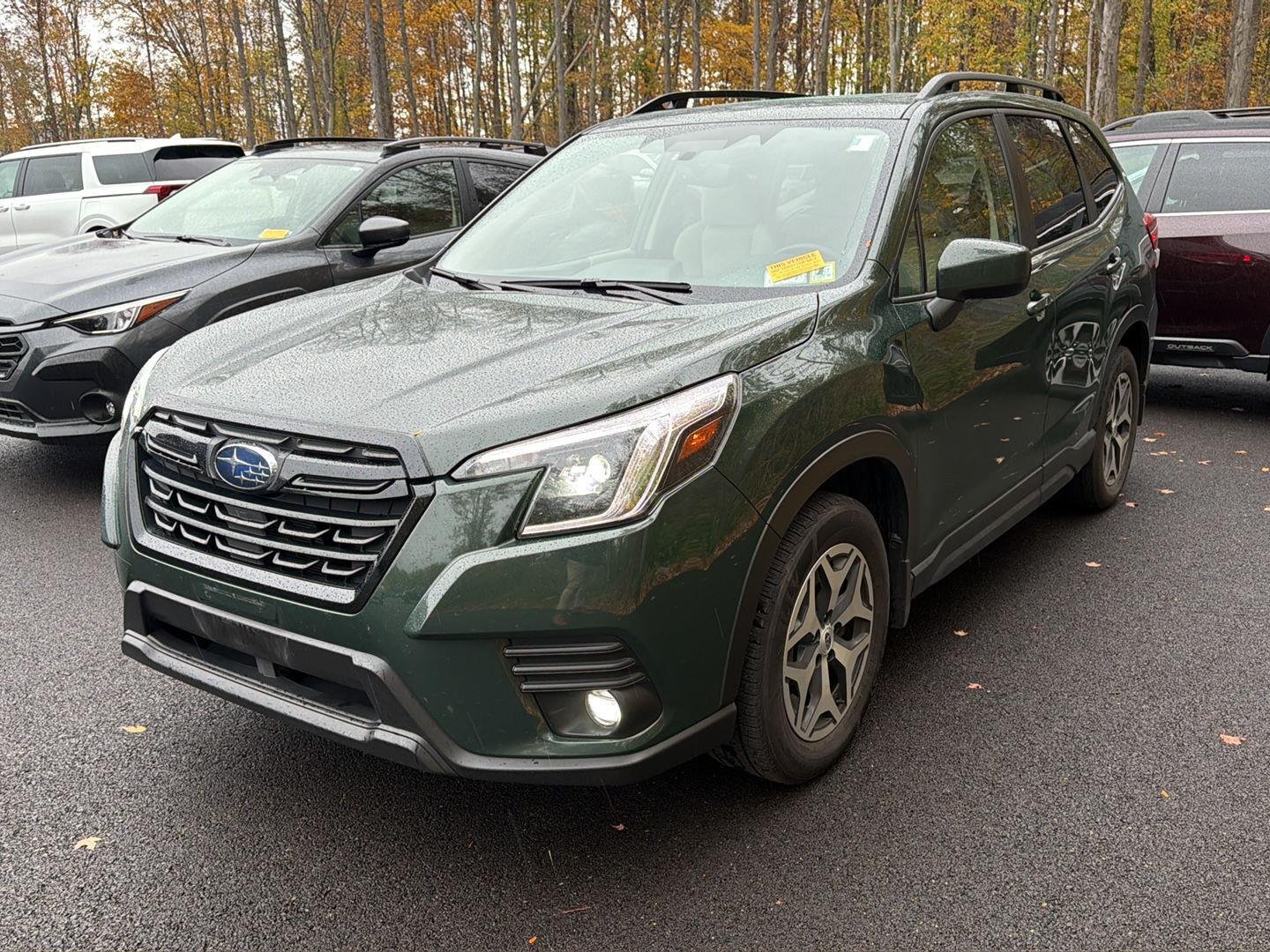 Used 2024 Cascade Green Silica Subaru Premium image 8