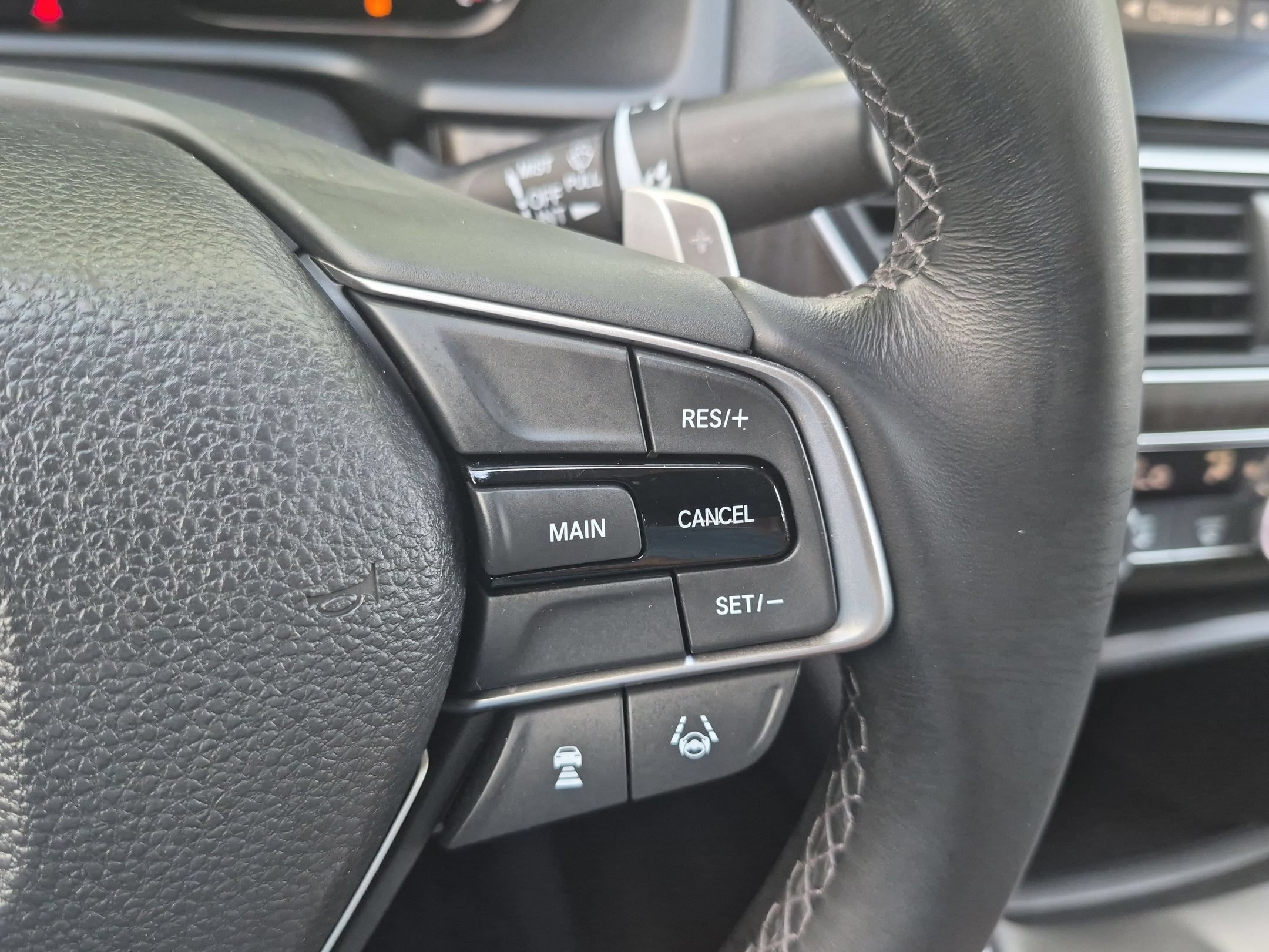 2019 Honda Accord EX-L - Photo 16