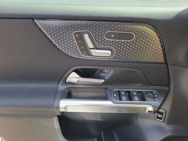 New 2026 Cirrus Silver Metallic Mercedes-Benz GLB 250 image 10