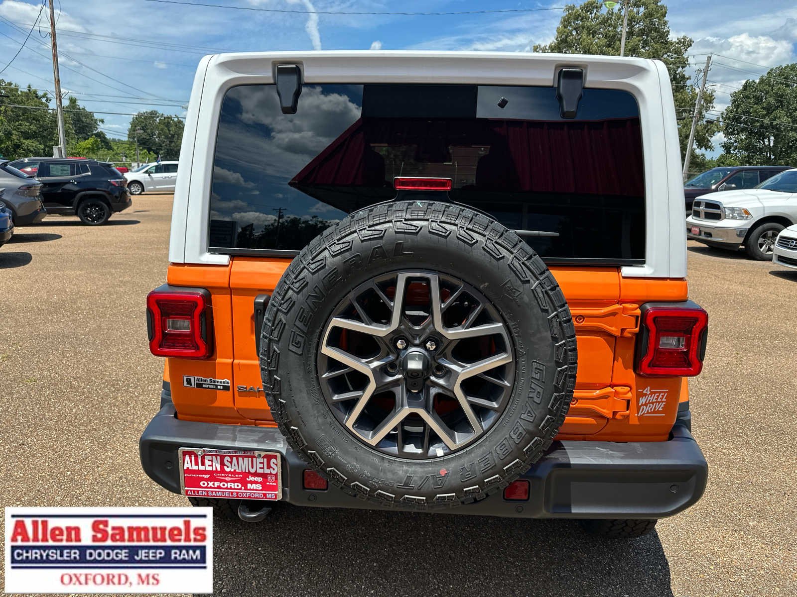 New 2026 Joose Exterior Paint Jeep Sahara image 4