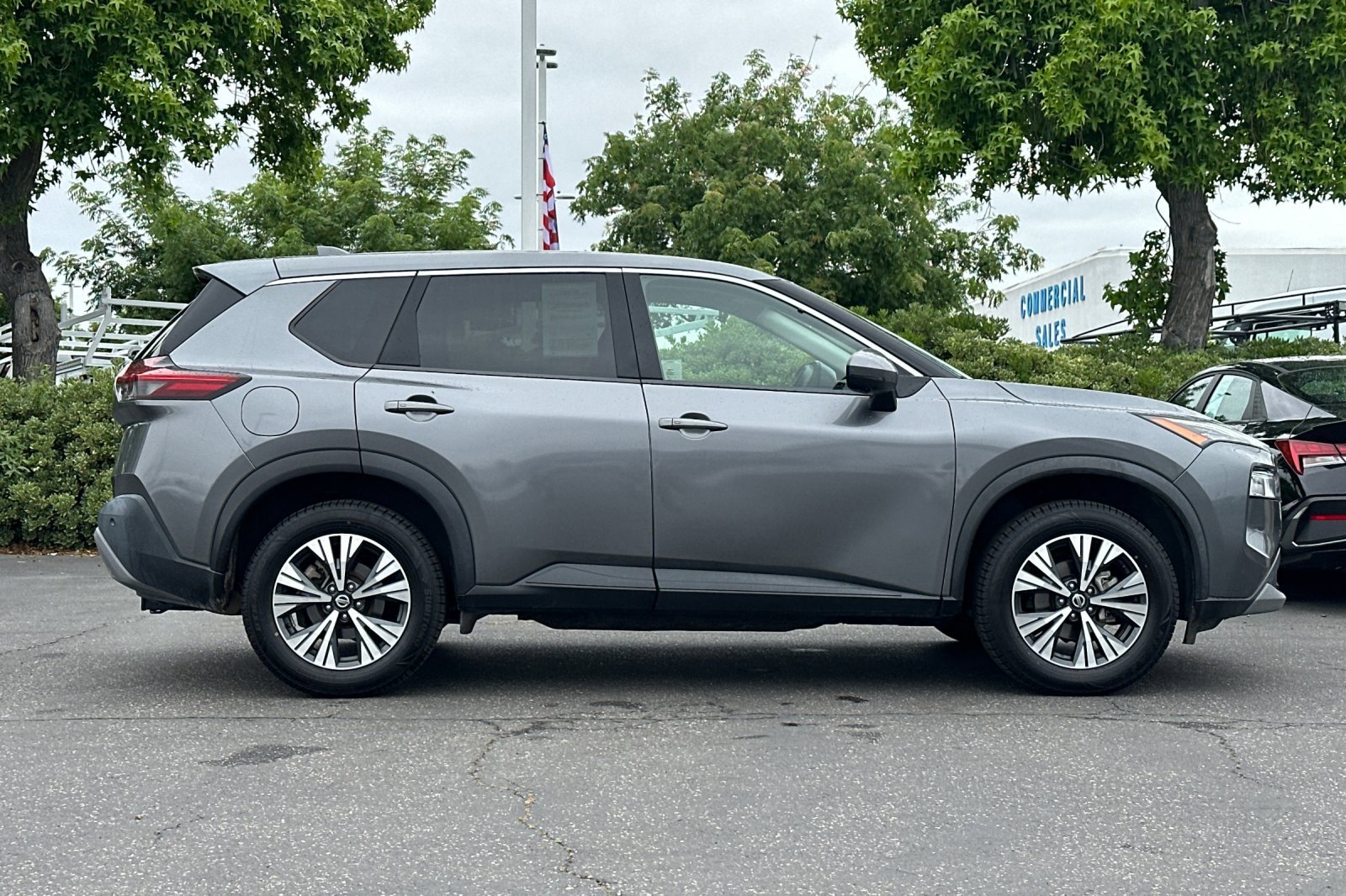 Used 2021 Gun Metallic Nissan SV image 3