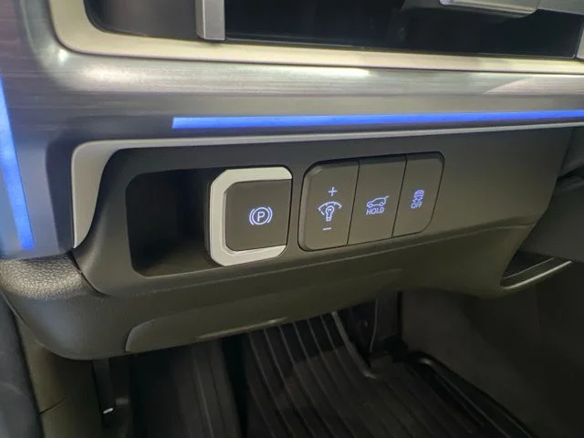 Used 2025 Gray Hyundai Calligraphy image 6