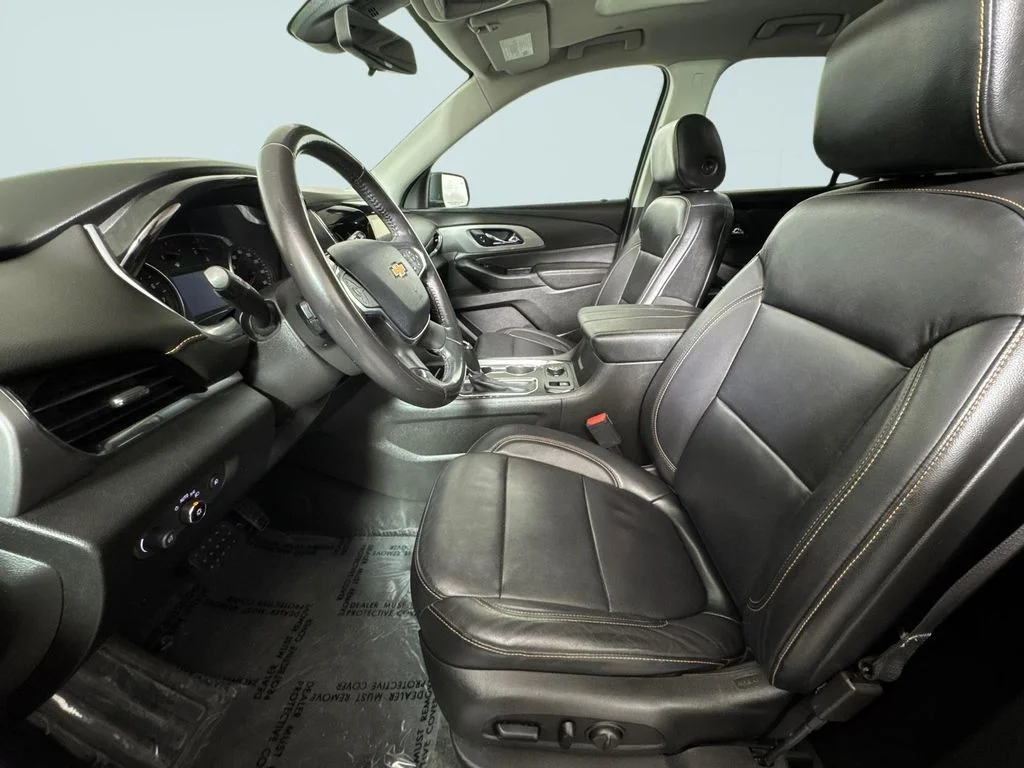Used 2019 Black Chevrolet 3LT image 6