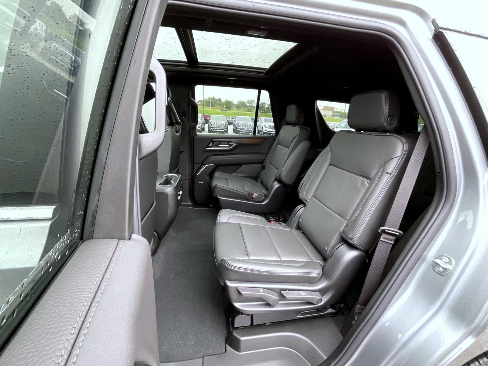 2026 GMC Yukon Denali - Photo 19