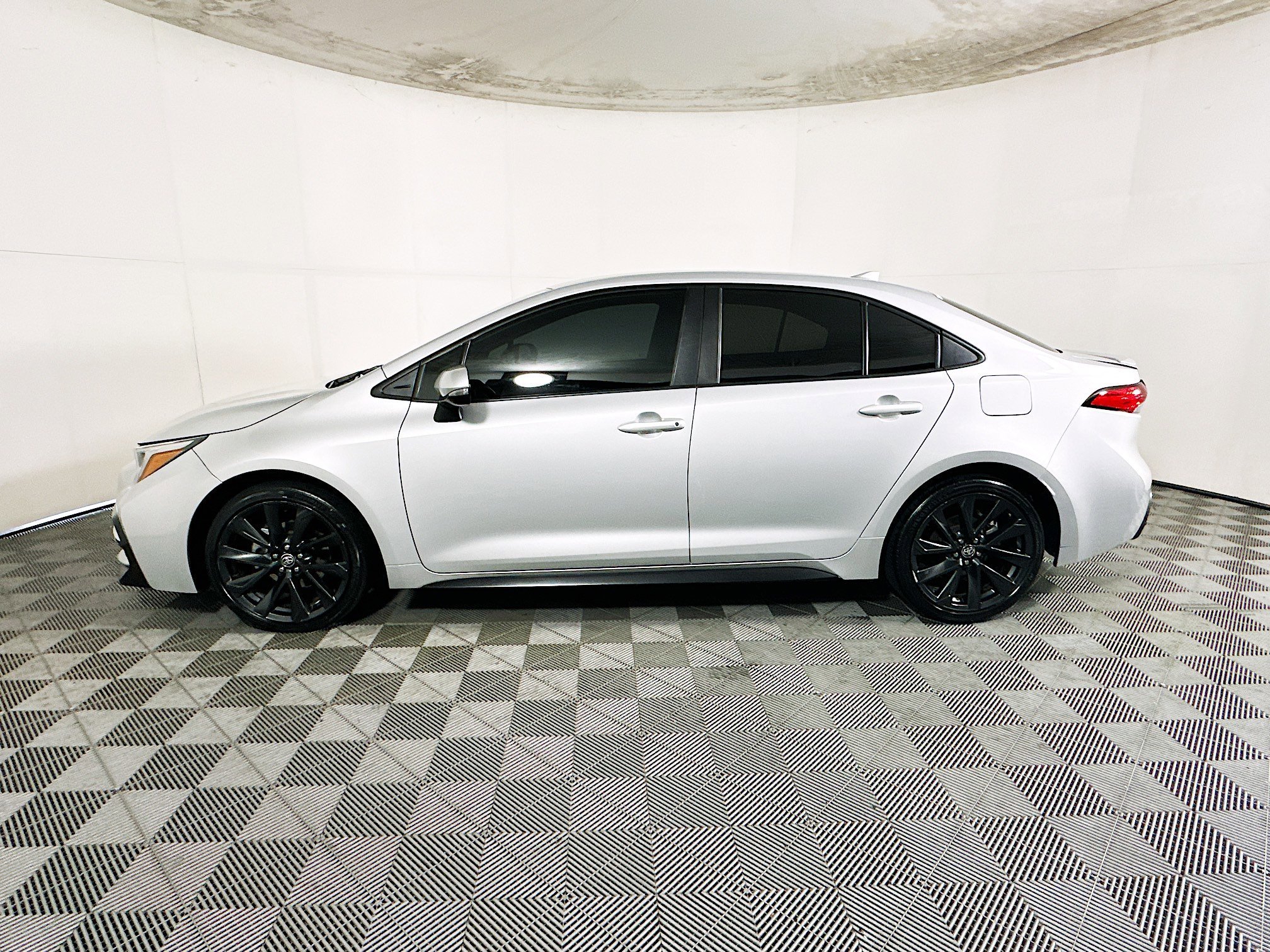 2024 Toyota Corolla thumbnail 8