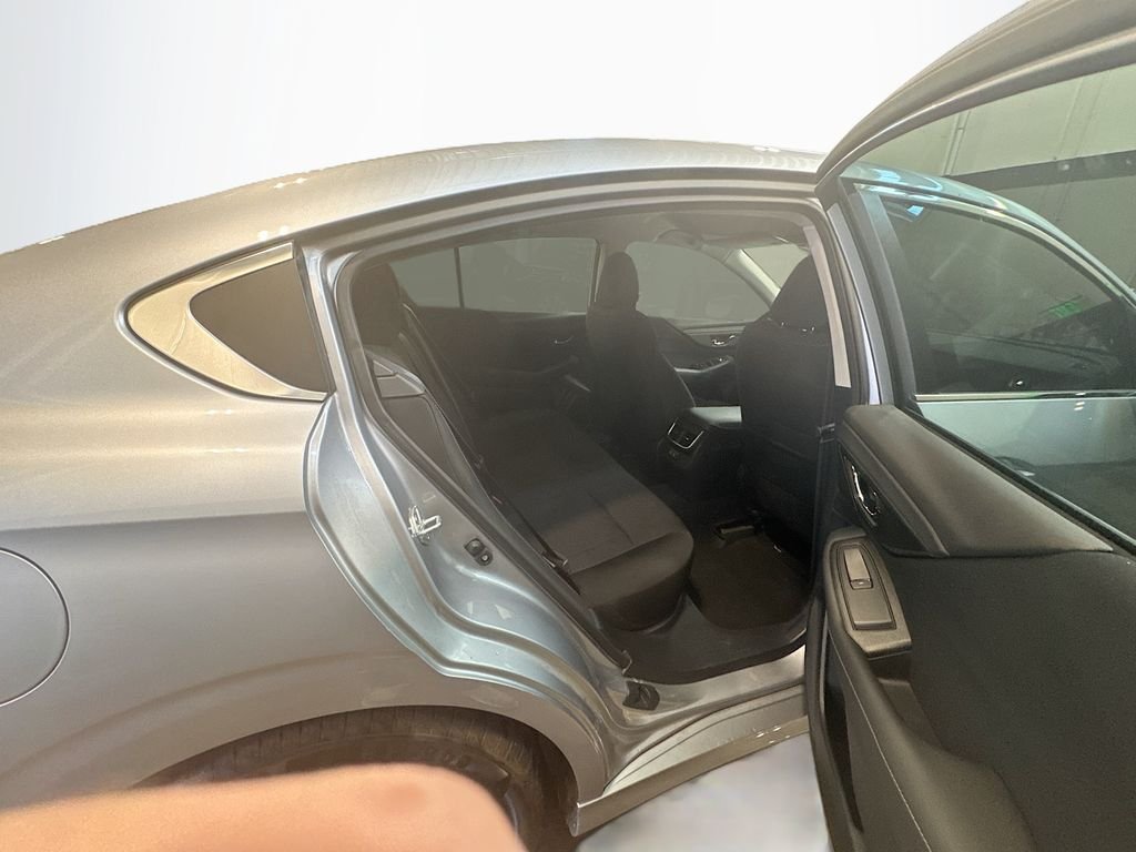 Used 2022 Silver Subaru Premium Premium image 32