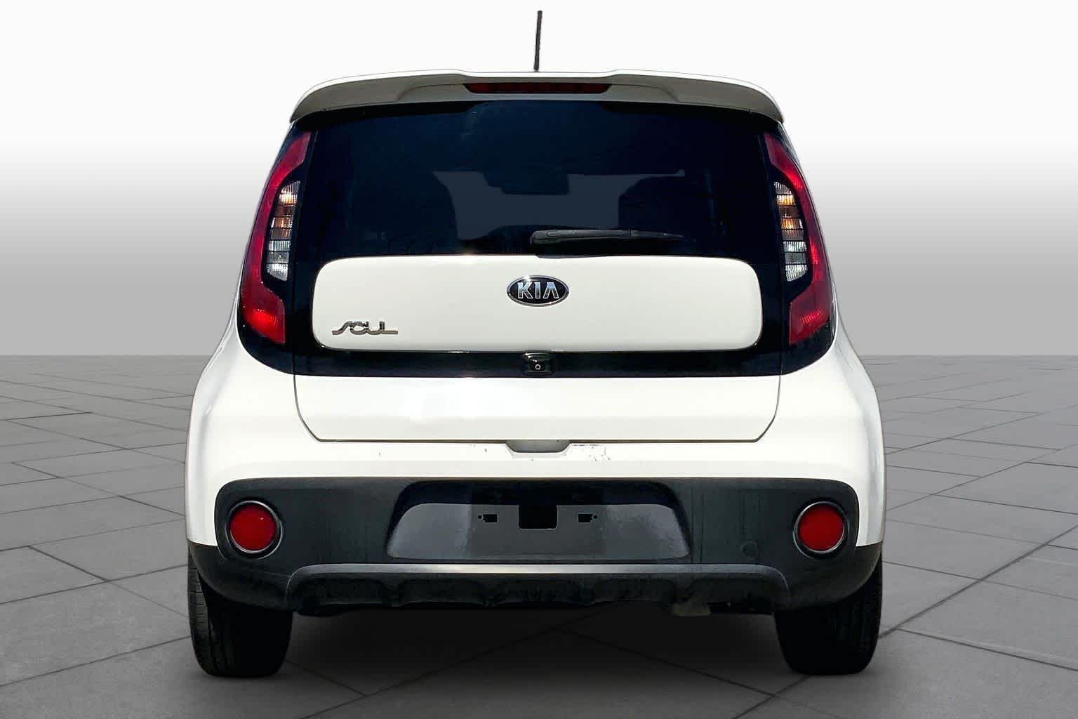 Pre-Owned 2019 Kia Soul Base