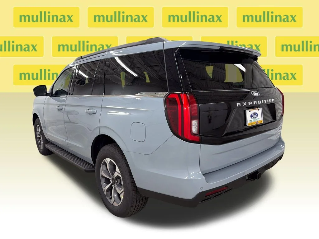 New 2027 Gray Ford Active image 9
