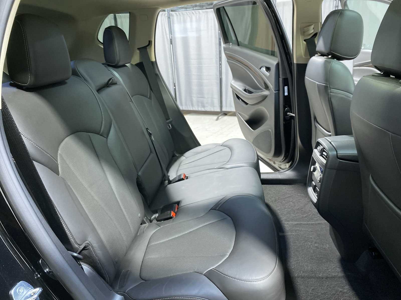 Used 2017 Ebony Twilight Metallic Buick Essence image 13