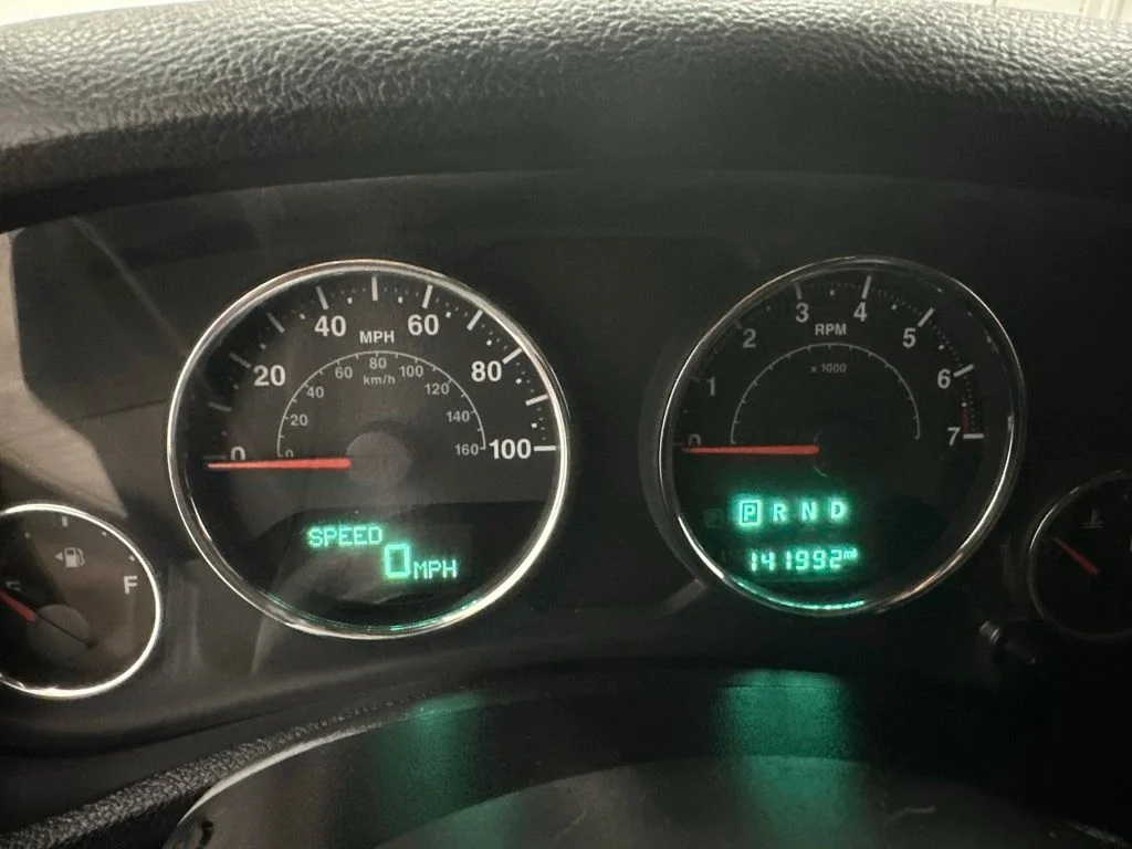 Used 2015 Silver Jeep Sport image 13
