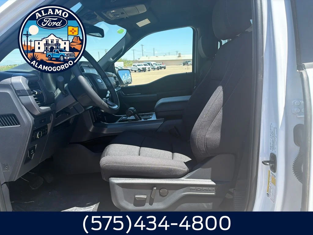 New 2026 Oxford White Ford XLT image 9