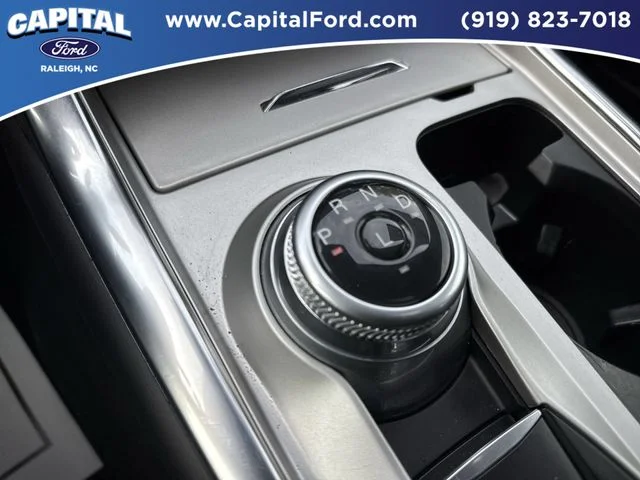 Used 2023 Green Ford XLT image 31