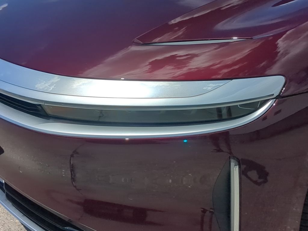 Used 2025 Red Lucid Touring image 7