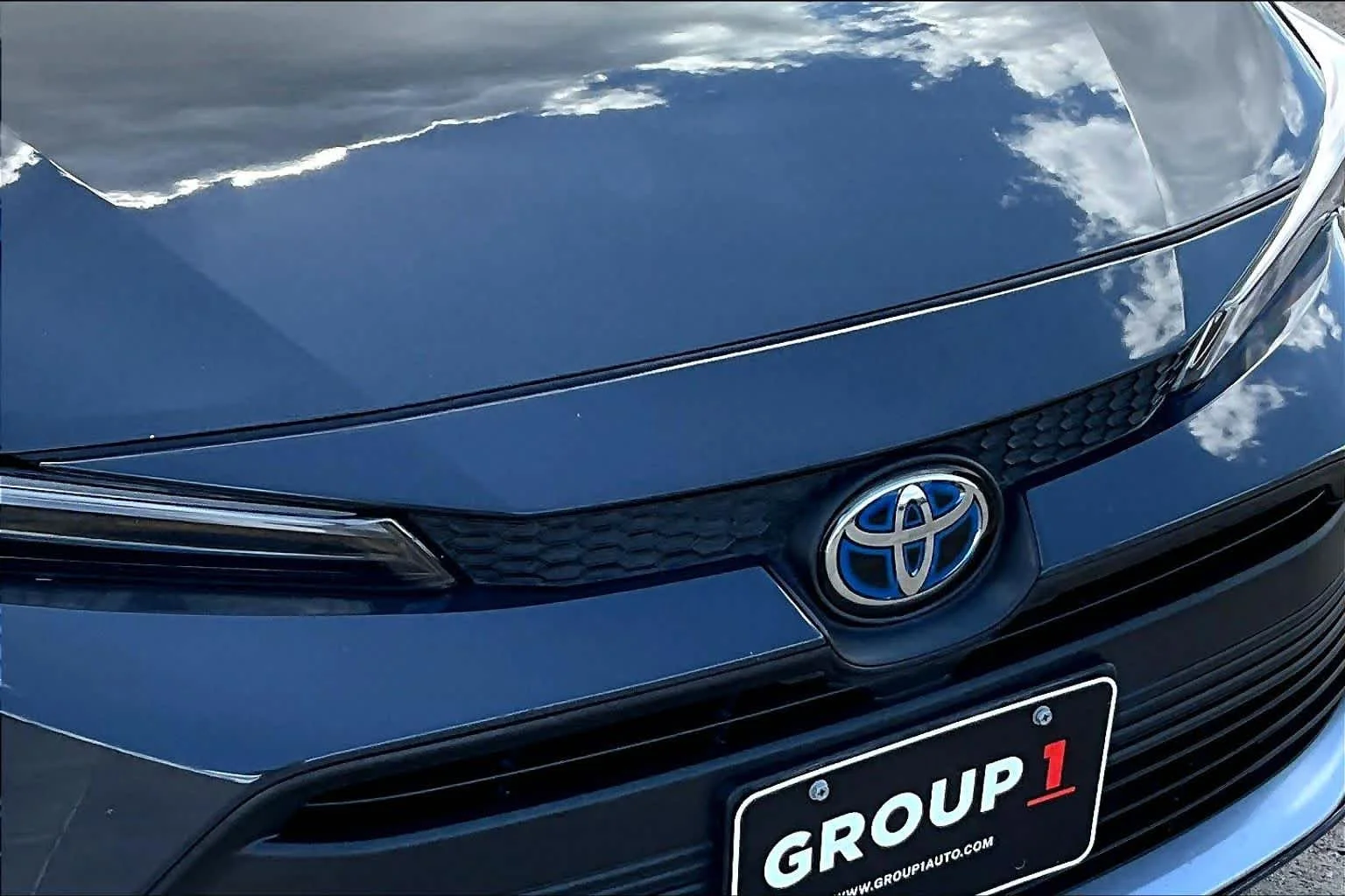 Used 2024 Underground Toyota Hybrid XLE image 30