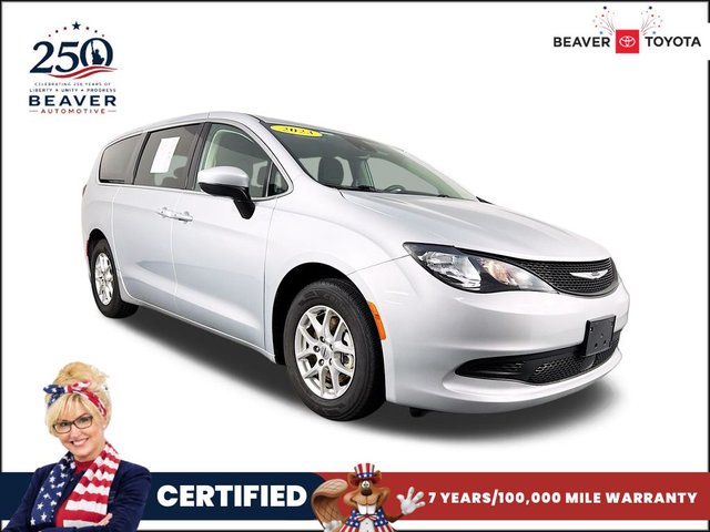 2023 Chrysler Voyager LX