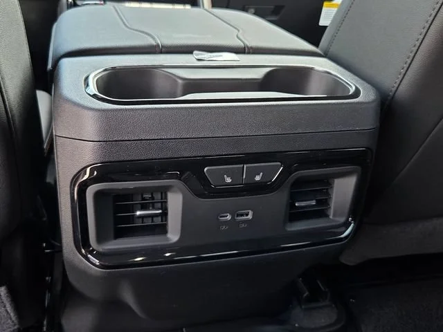 2026 GMC Sierra 1500 AT4 - Photo 11