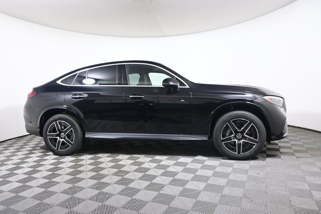 New 2027 Black Mercedes-Benz GLC 300 Coupe image 8