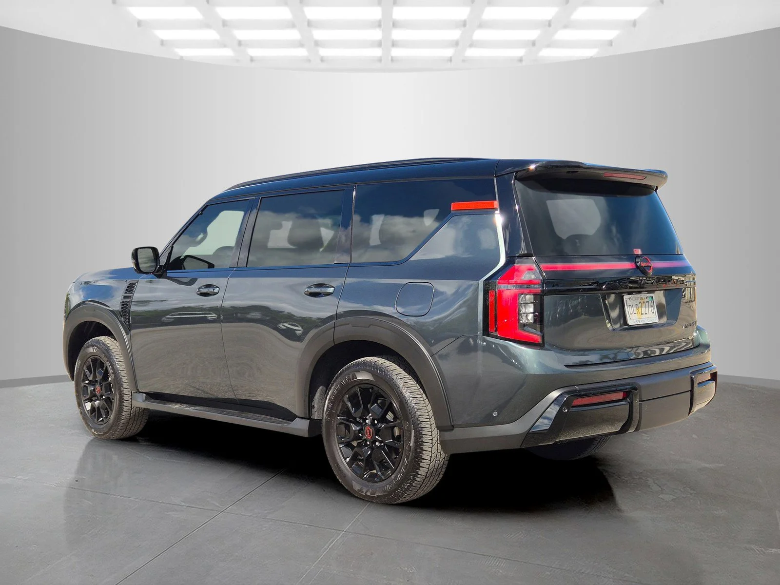 Certified Used 2026 Alpine Metallic/Super Black Nissan PRO-4X image 5