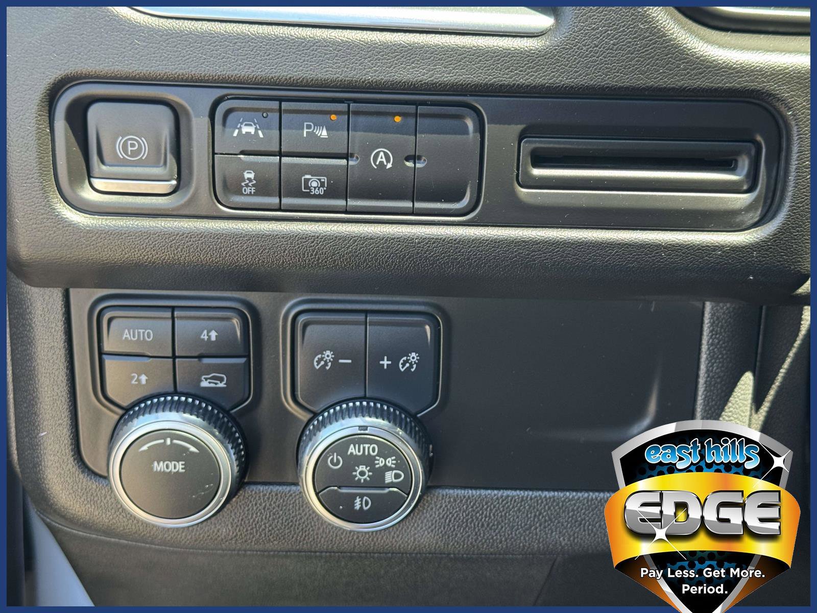 2023 GMC Yukon SLT - Photo 19