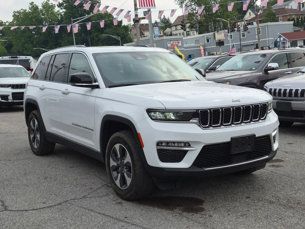 Used 2023 White Jeep 4xe image 4