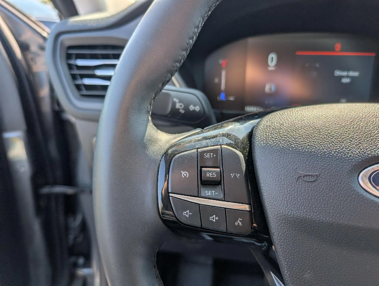 Used 2024  Ford Active image 15