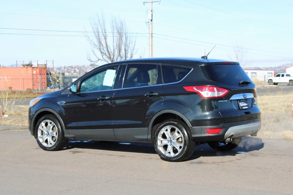 Used 2013 Tuxedo Black Ford SEL image 4