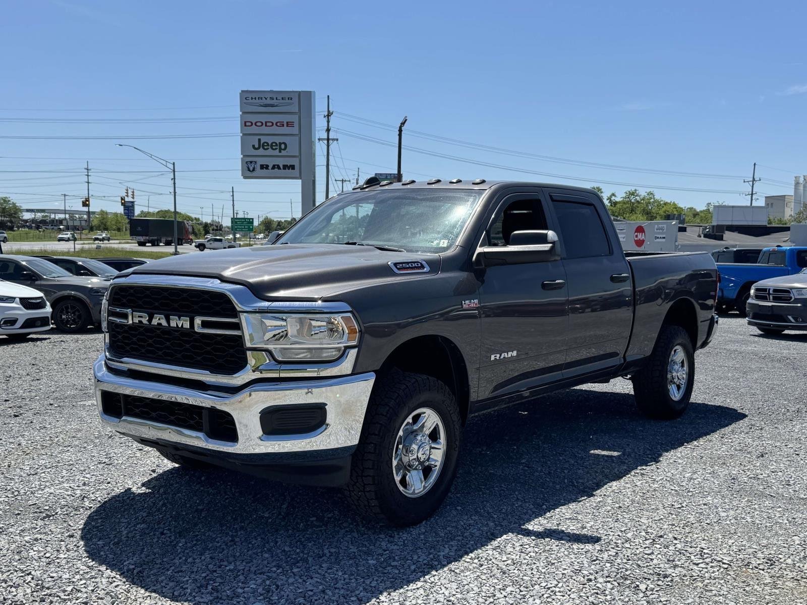 Used 2021 Granite Crystal Metallic Clearcoat Ram Tradesman image 23