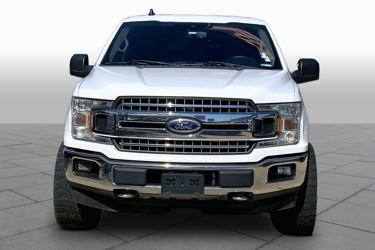 Used 2020 Oxford White Ford XLT image 3