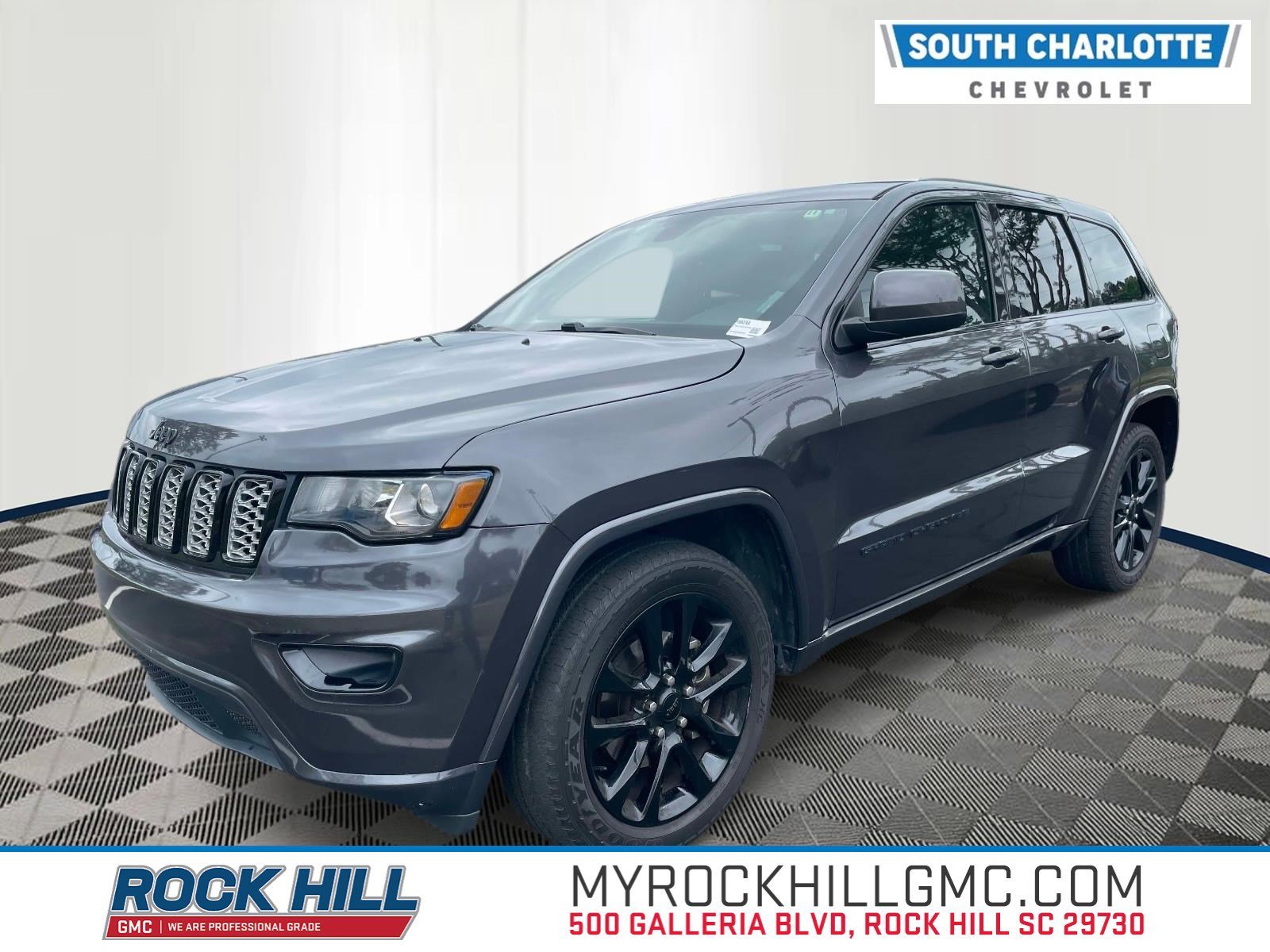2017 Jeep Grand Cherokee Altitude's photo