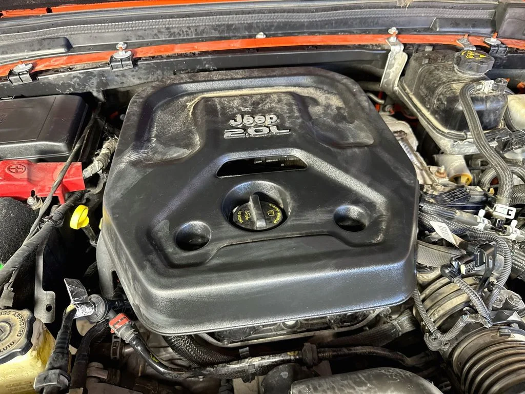 Used 2018 Orange Jeep Unlimited Sport S image 37