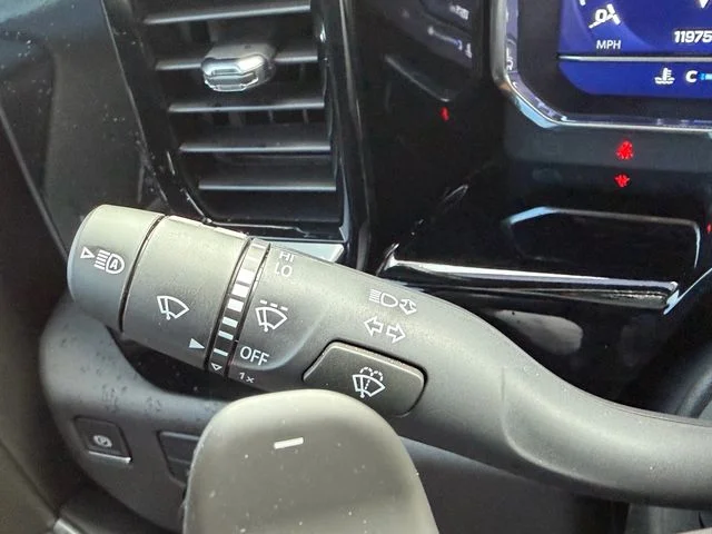 Used 2024 White Chevrolet RST image 29