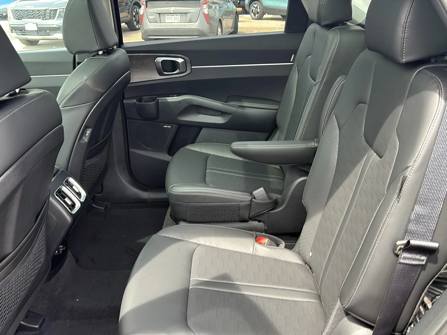2026 Kia Sorento X-Line EX - Photo 11