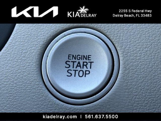 Used 2024 Silver Hyundai SEL image 33