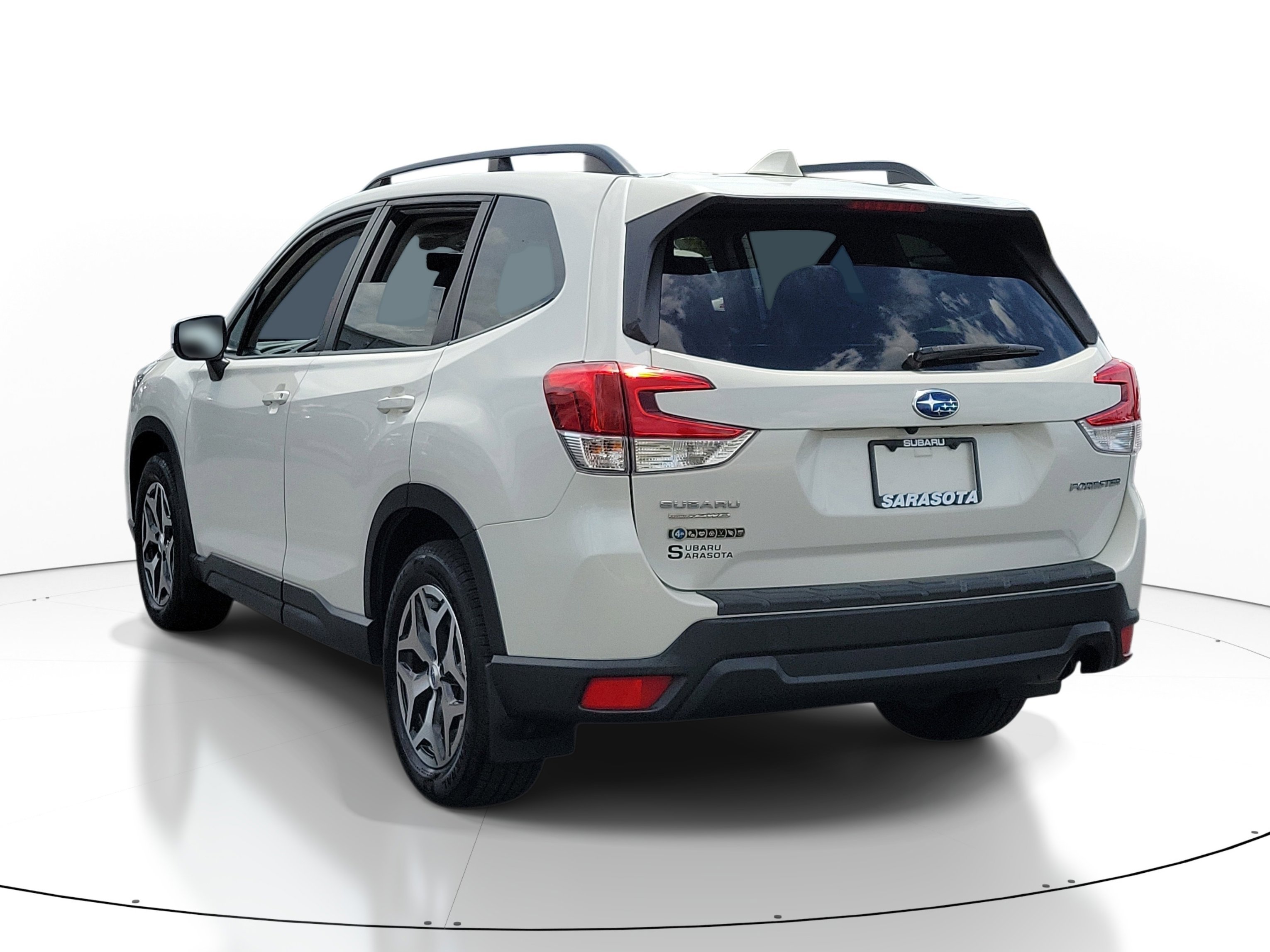 Used 2020 Crystal White Pearl Subaru Premium image 3