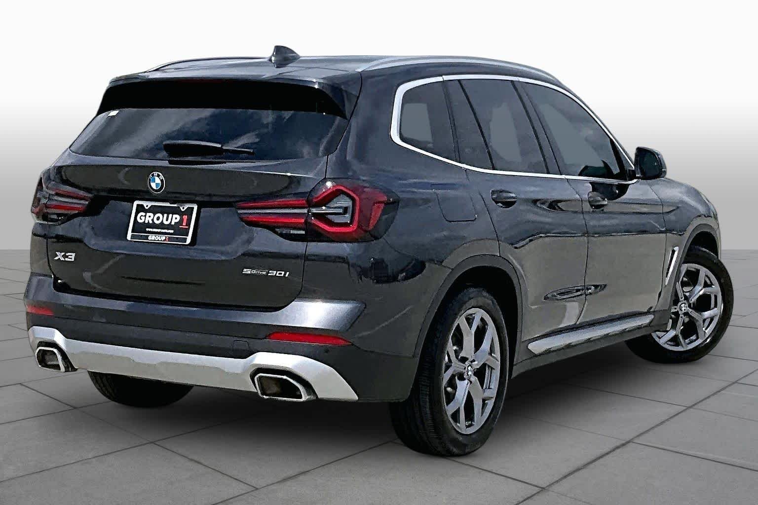 Used 2024 Dark Graphite Metallic BMW sDrive30i image 12