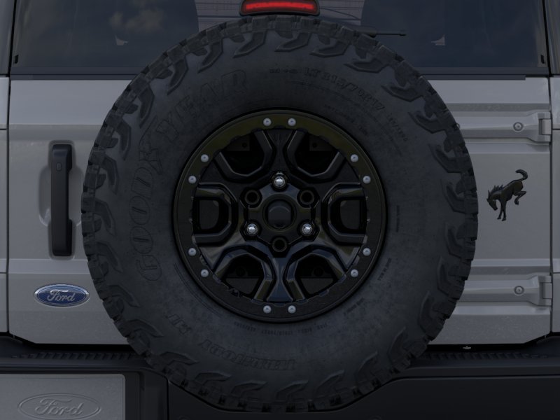 New 2026 Avalanche Gray Ford Badlands® image 57