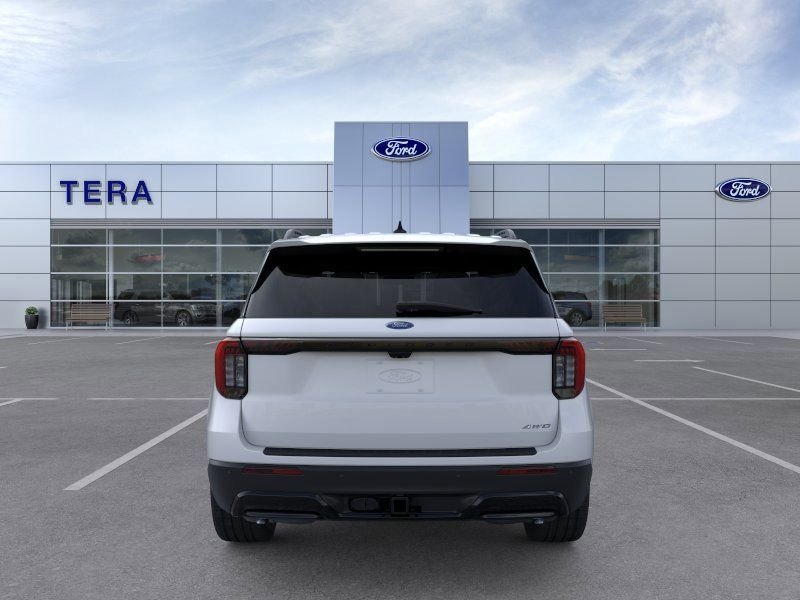 New 2026 Space White Metallic Ford ST-Line image 6