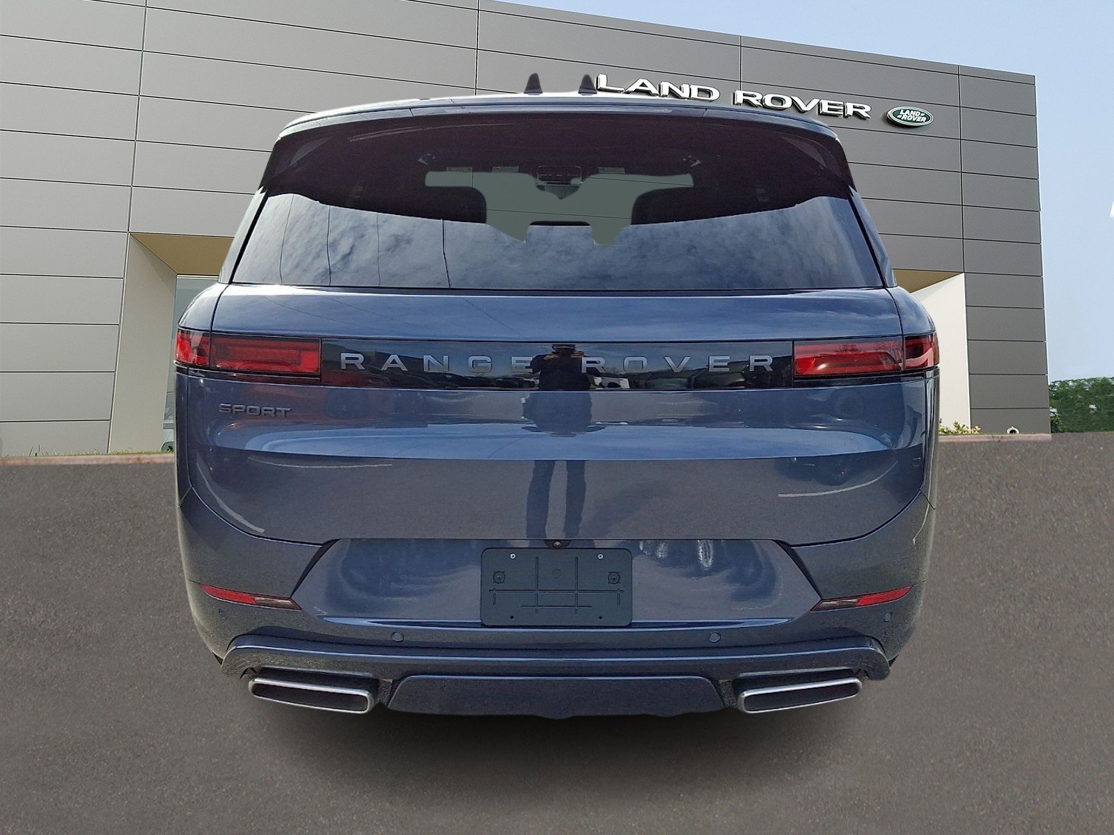 New 2026 Varesine Blue Land Rover P400 Dynamic SE image 7