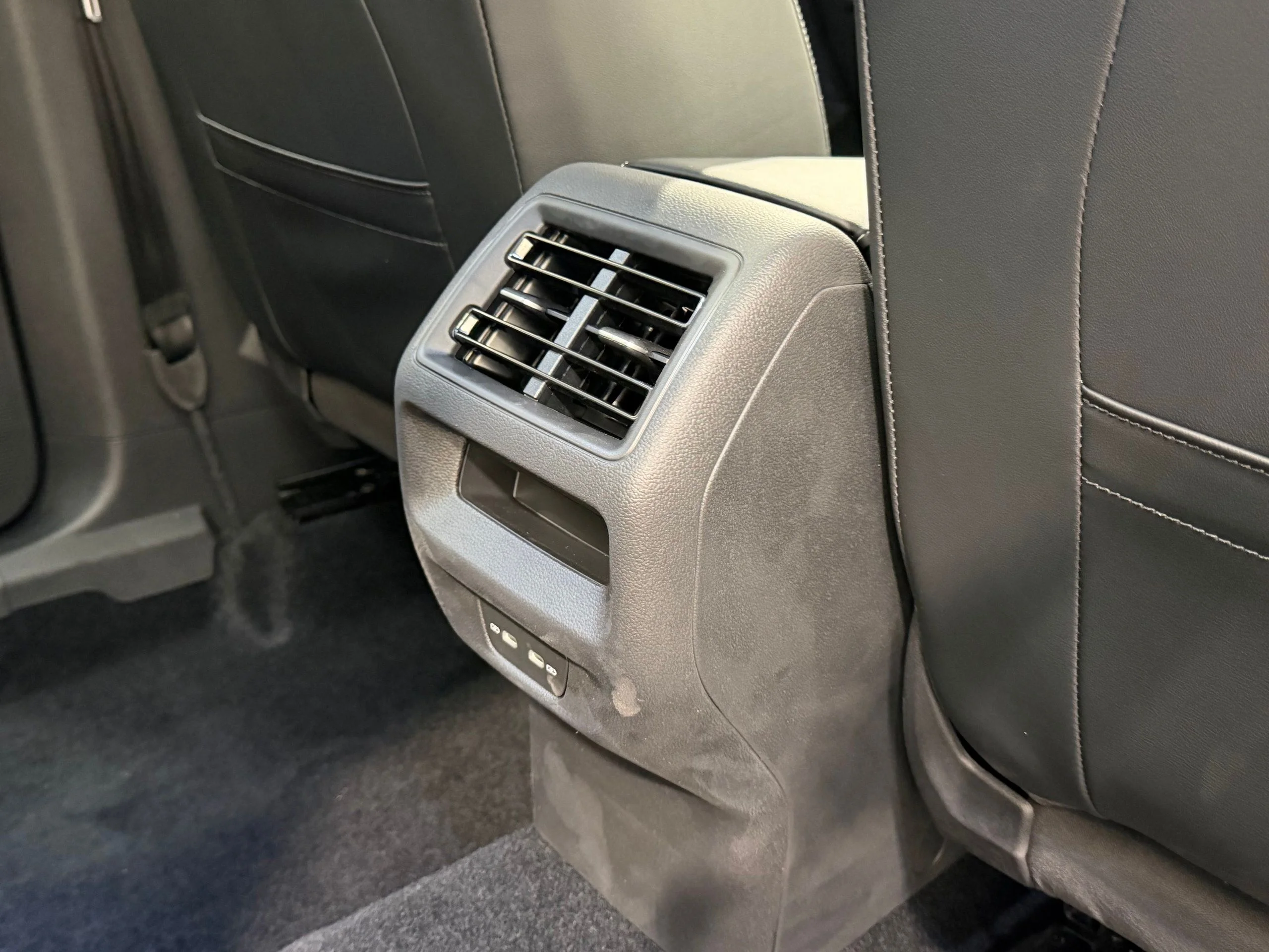 New 2026 Black Volkswagen 2.0T SE image 40