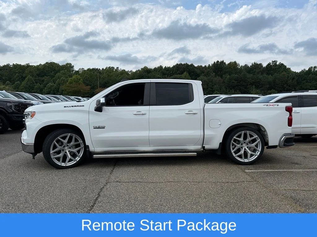 Used 2024 White Chevrolet LT image 7