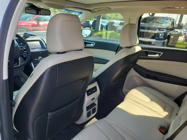 2020 Ford Edge Titanium - Photo 17