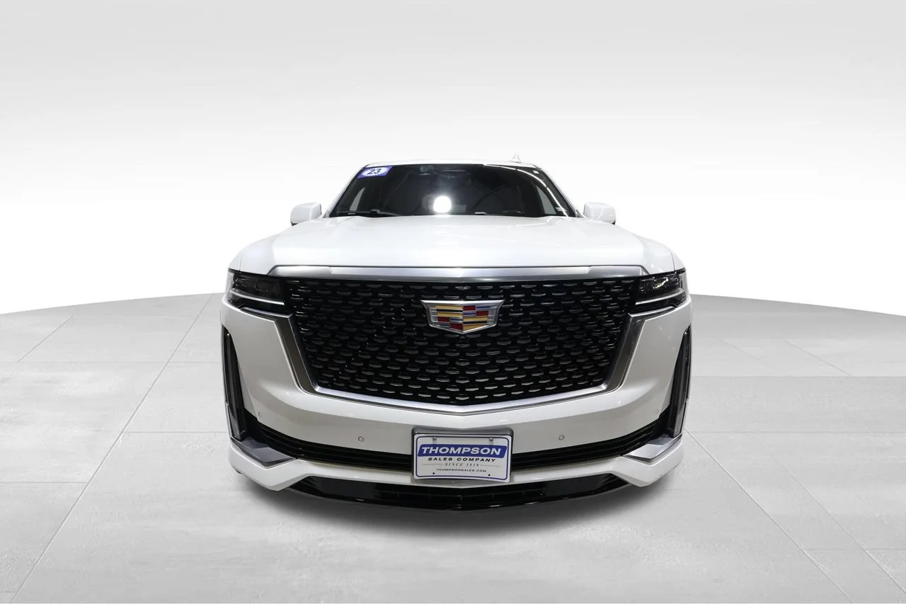 Used 2023 Crystal White Tricoat Cadillac Luxury image 6