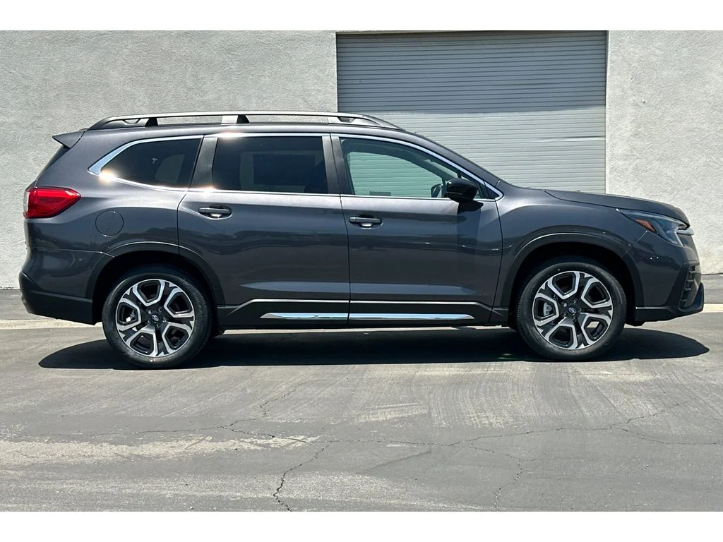 New 2026 MAGNETITE GRAY METALLIC Subaru Limited 8-Passenger image 2