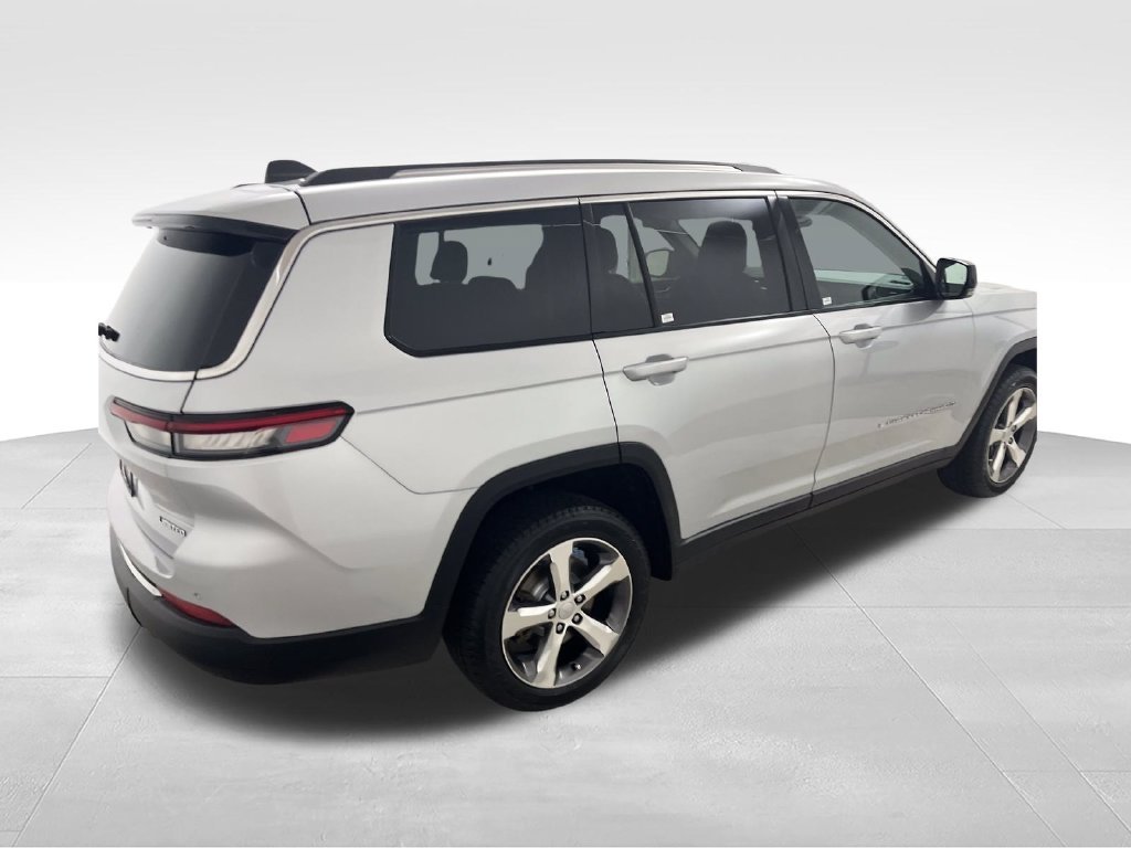 Used 2021 Silver Jeep Limited image 5