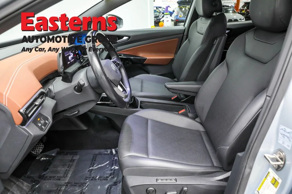 Used 2021 Silver Volkswagen Pro S image 13