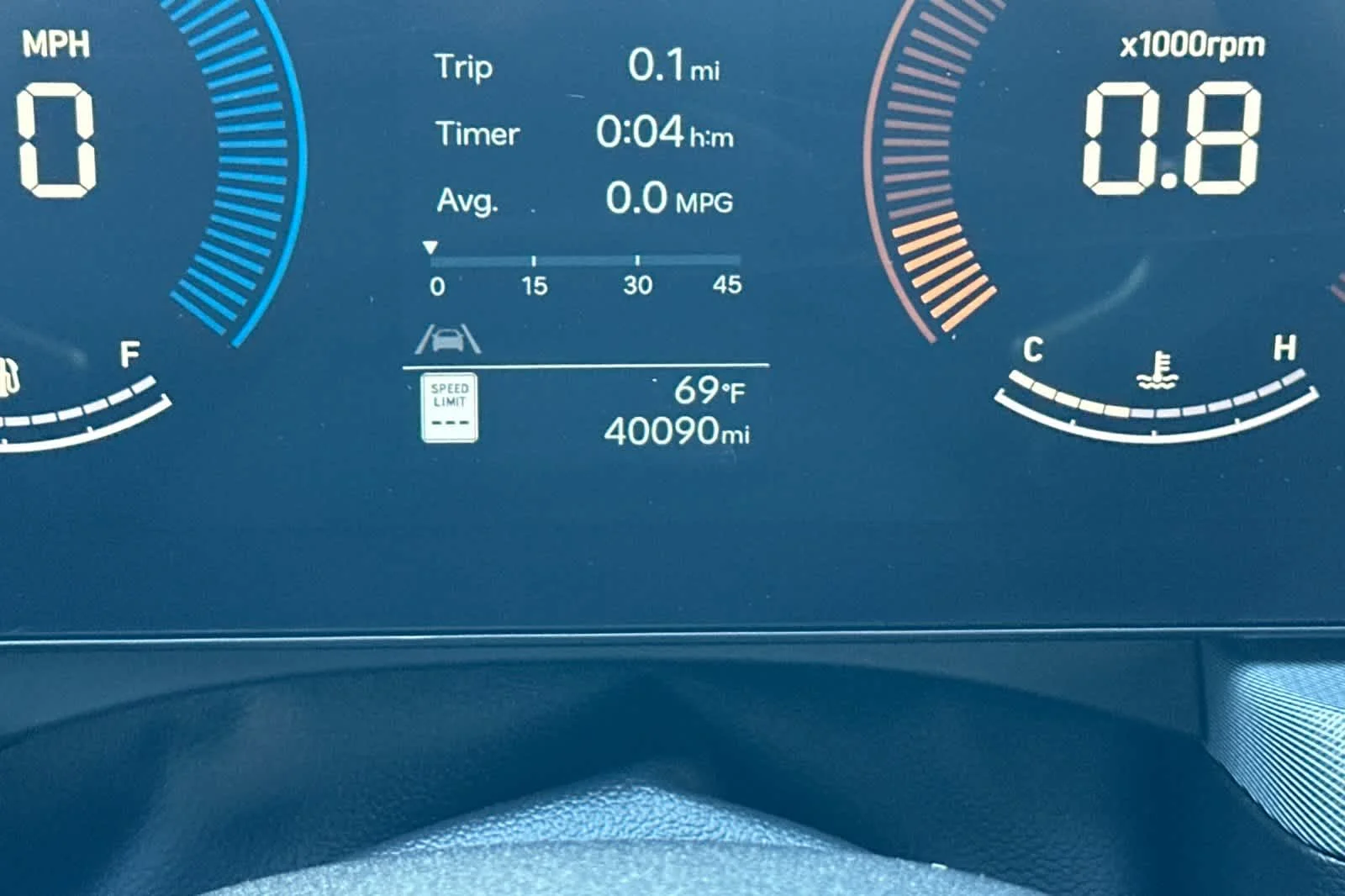 Certified Used 2025 Blue Hyundai SEL image 24
