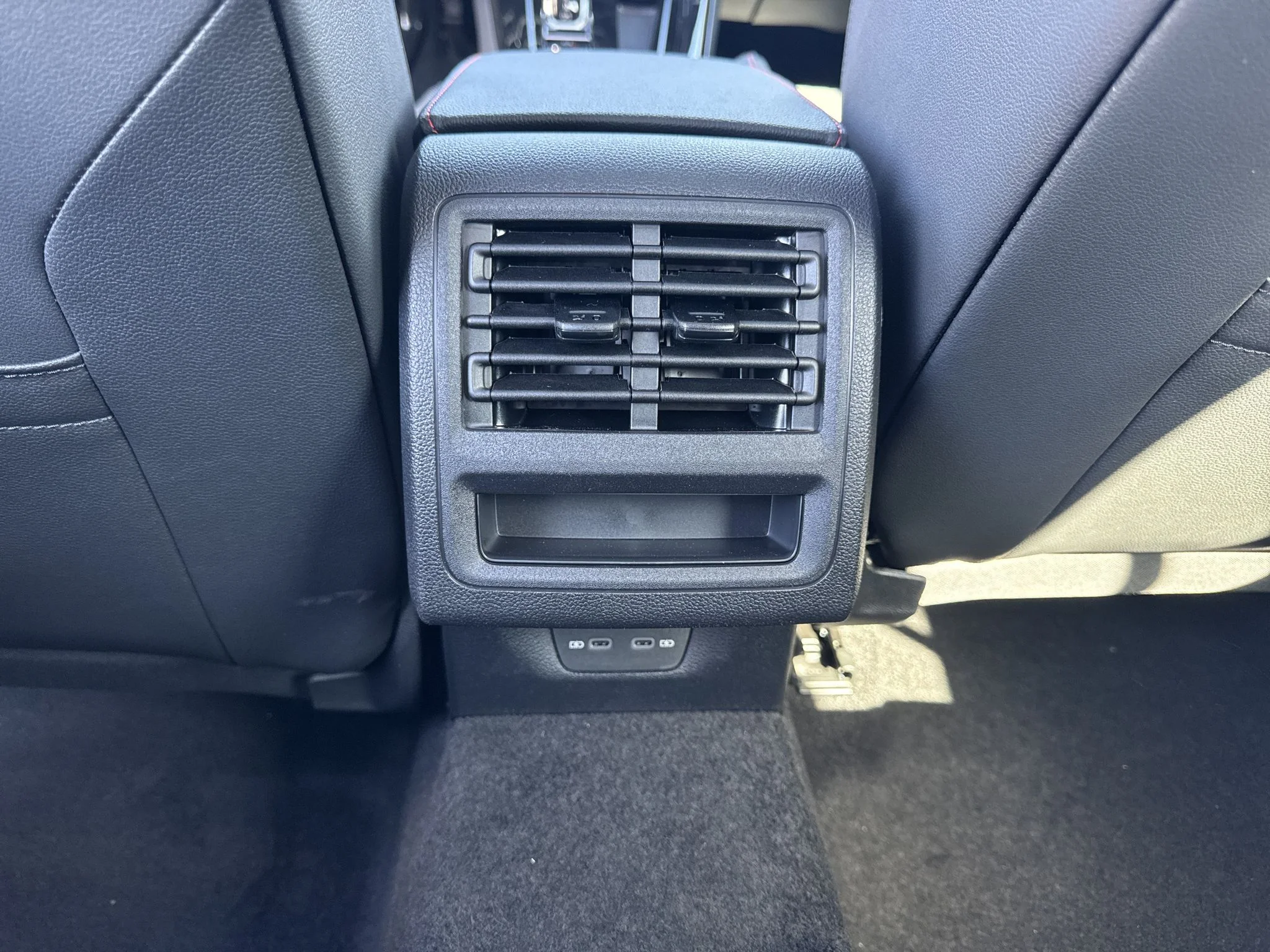 New 2026 Moonstone Gray Volkswagen SE image 31