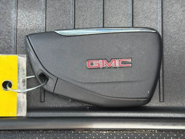Used 2024 Sterling Metallic GMC AT4 image 28